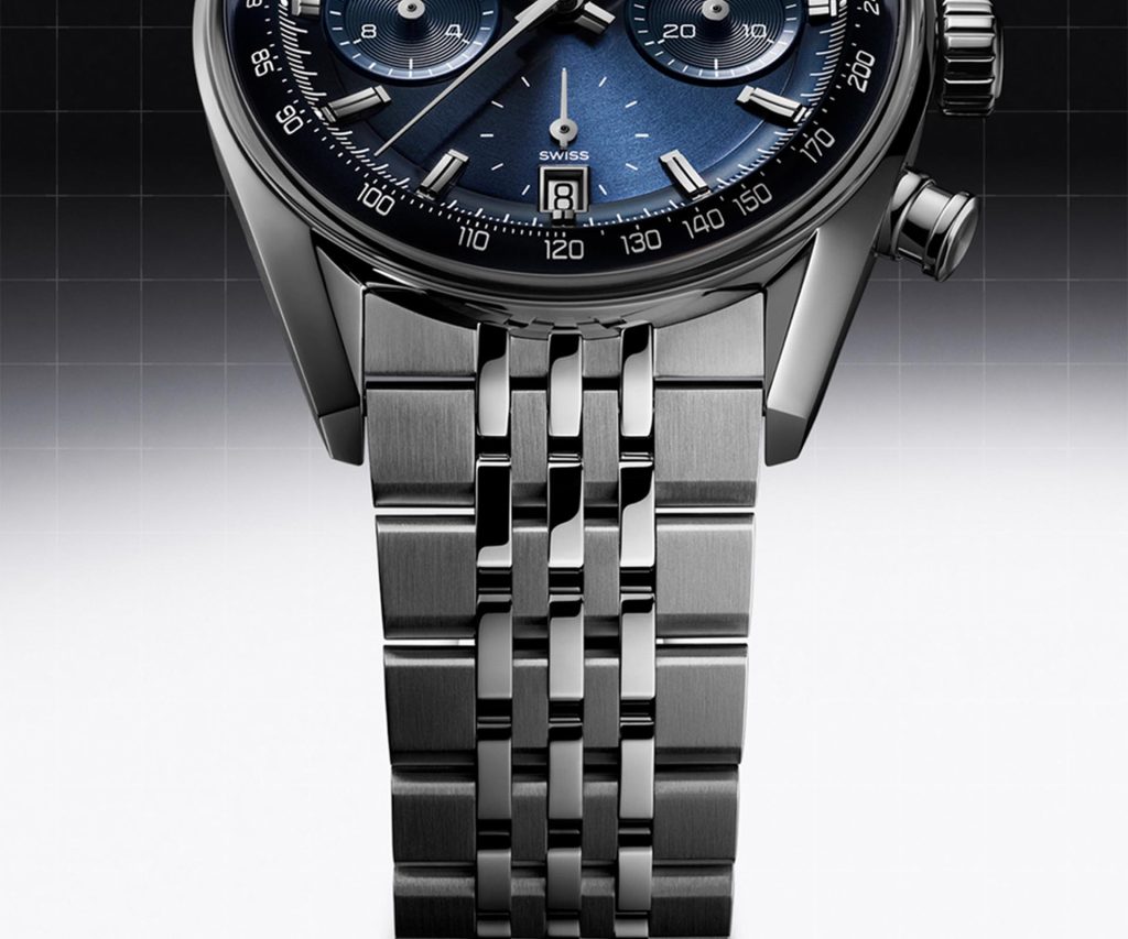 The new seven-row construction strikes a perfect balance between strength and refinement