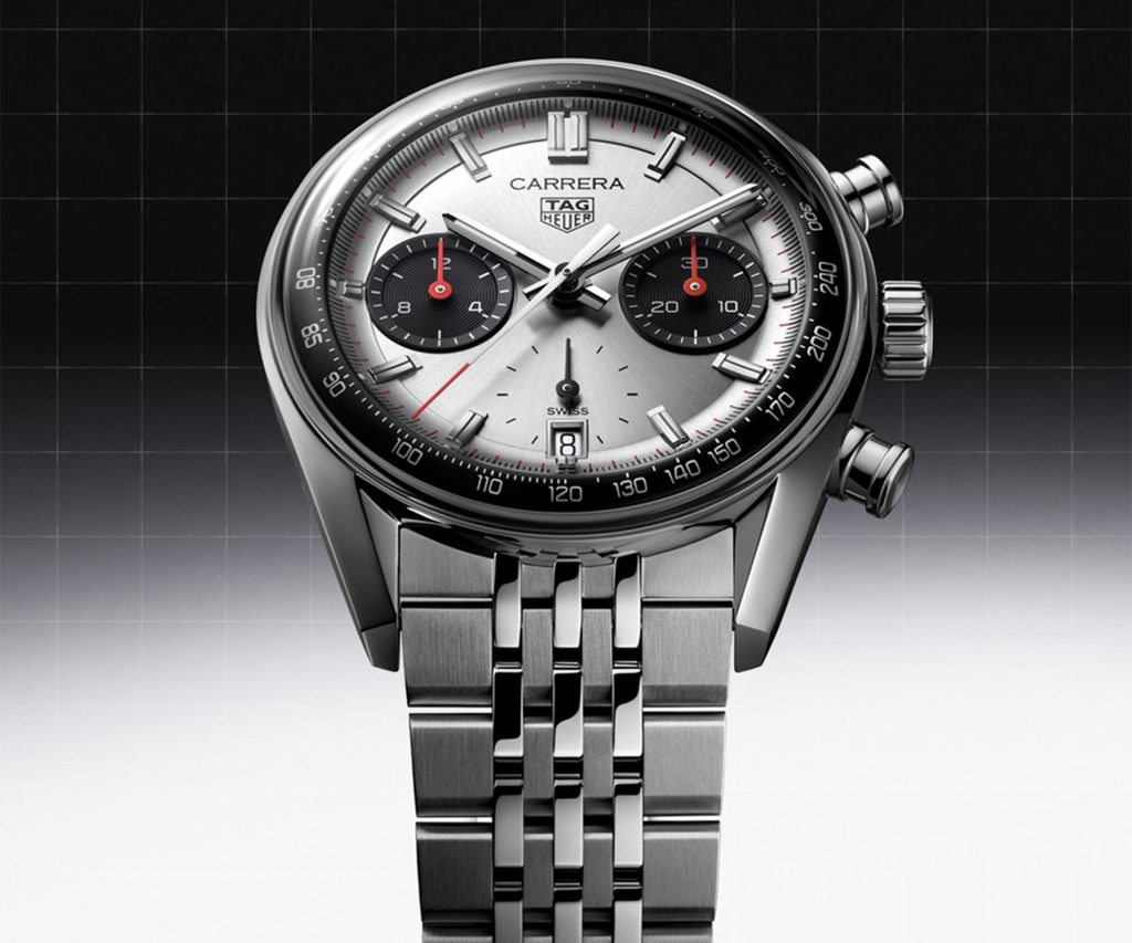 2025 brings the triumphant return of a beloved detail from the 1960s – the beads-of-rice bracelet, reimagined for the contemporary Carrera Chronograph collection.